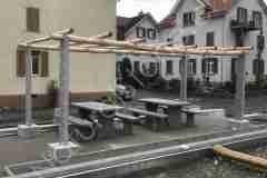 25-Sockel-Pergola-mit-Tische